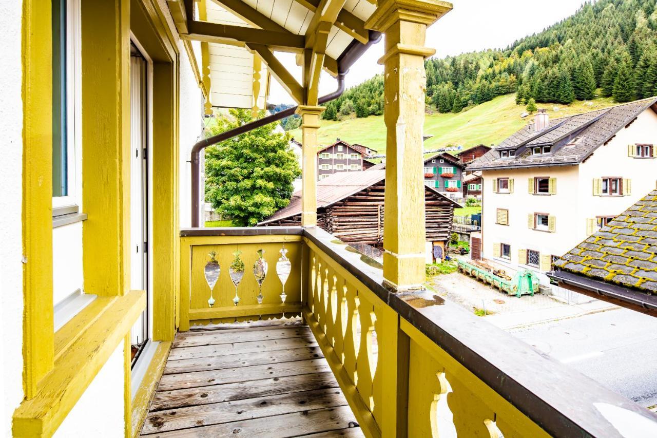 Hotel Vallatscha Curaglia Экстерьер фото